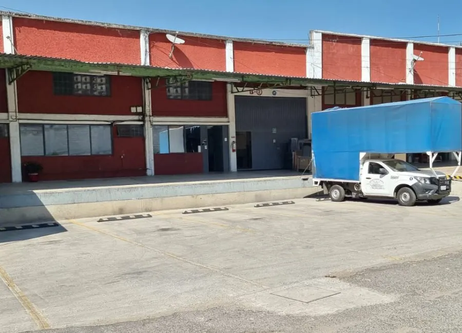 Enorme bodega en Zona Esmeralda, Atizapán, Edomex